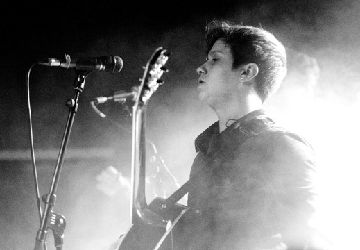 Nothing but Thieves, Vega, 2015